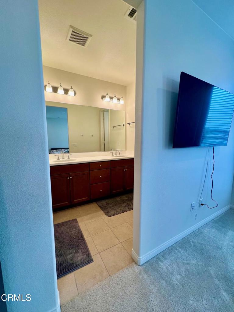 394 Water Lily Street