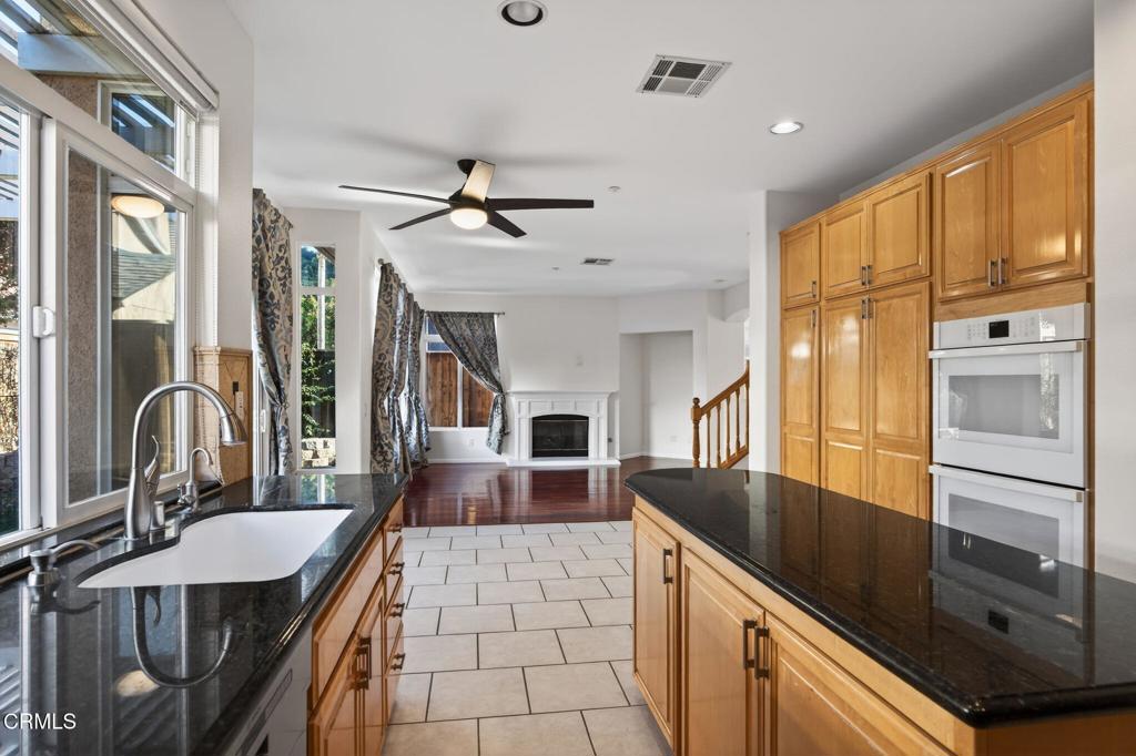 4863 Templeton Street