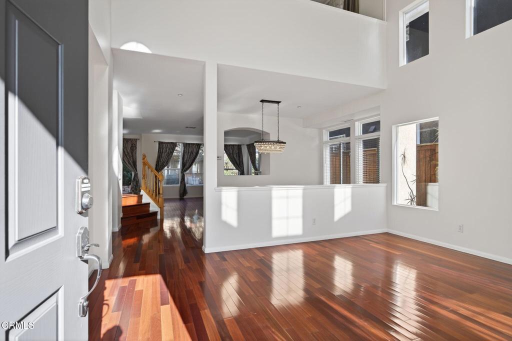 4863 Templeton Street