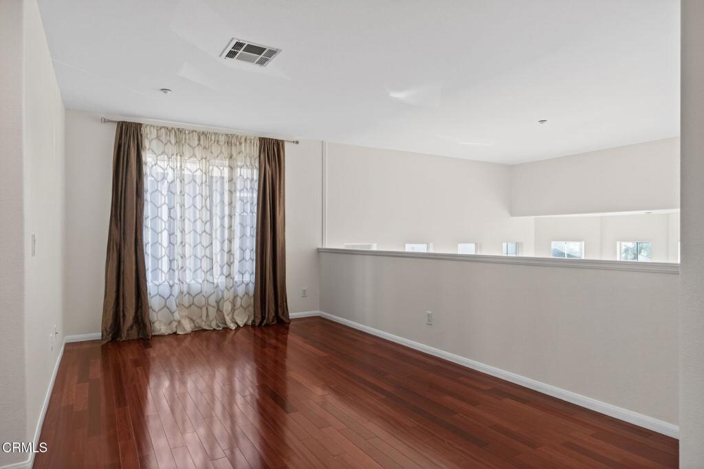 4863 Templeton Street