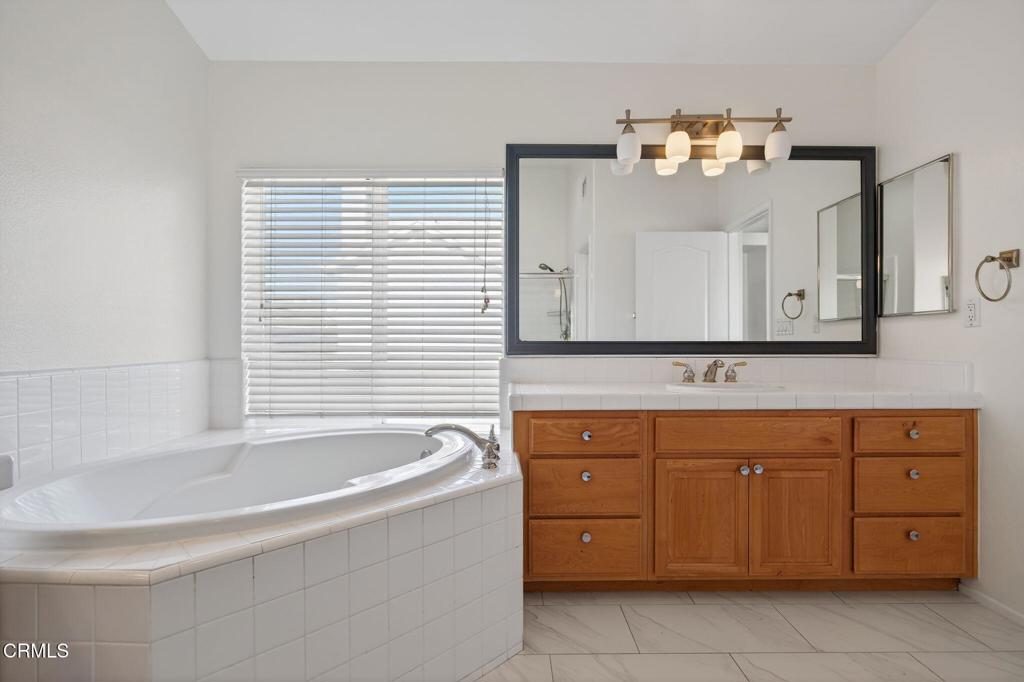 4863 Templeton Street