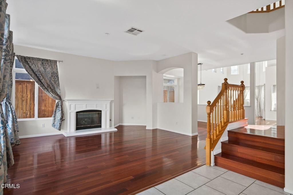 4863 Templeton Street