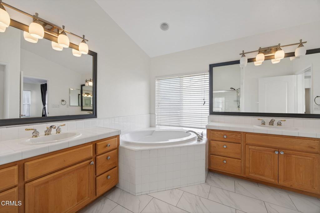 4863 Templeton Street