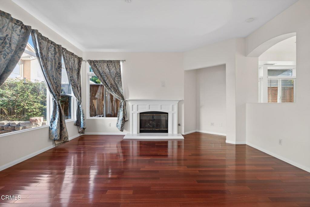 4863 Templeton Street