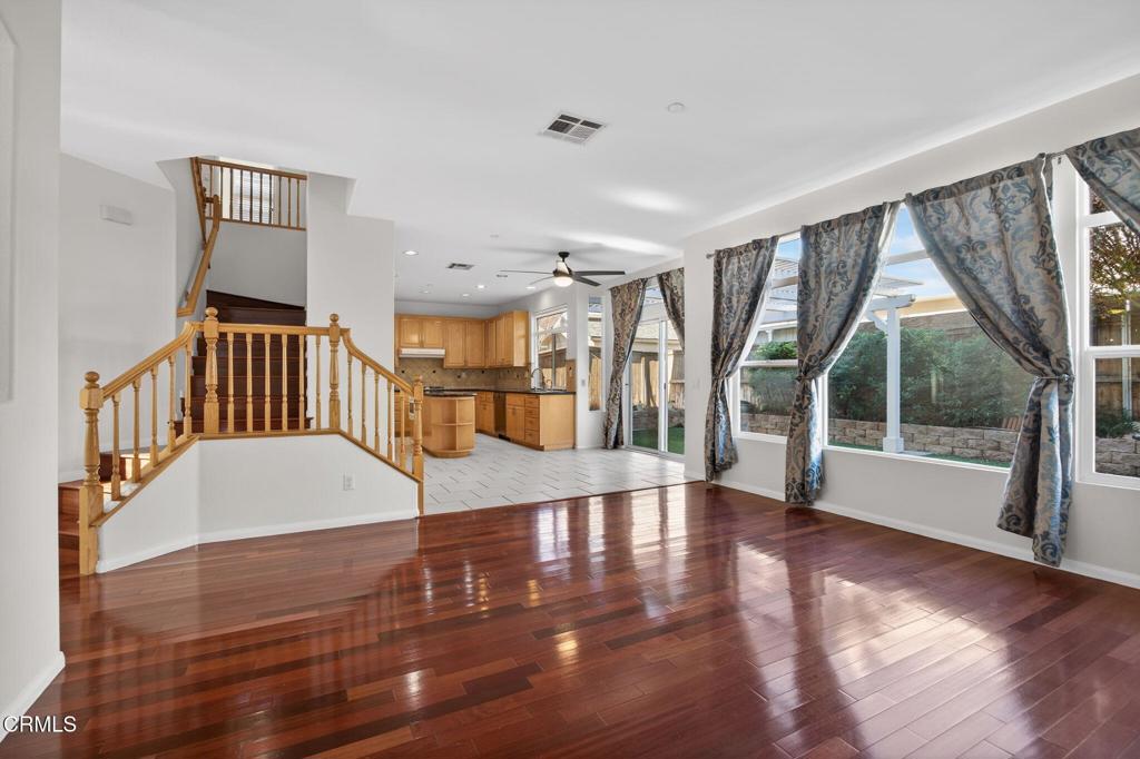 4863 Templeton Street