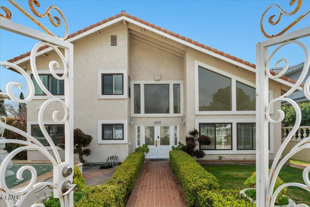 2222 Pier Avenue