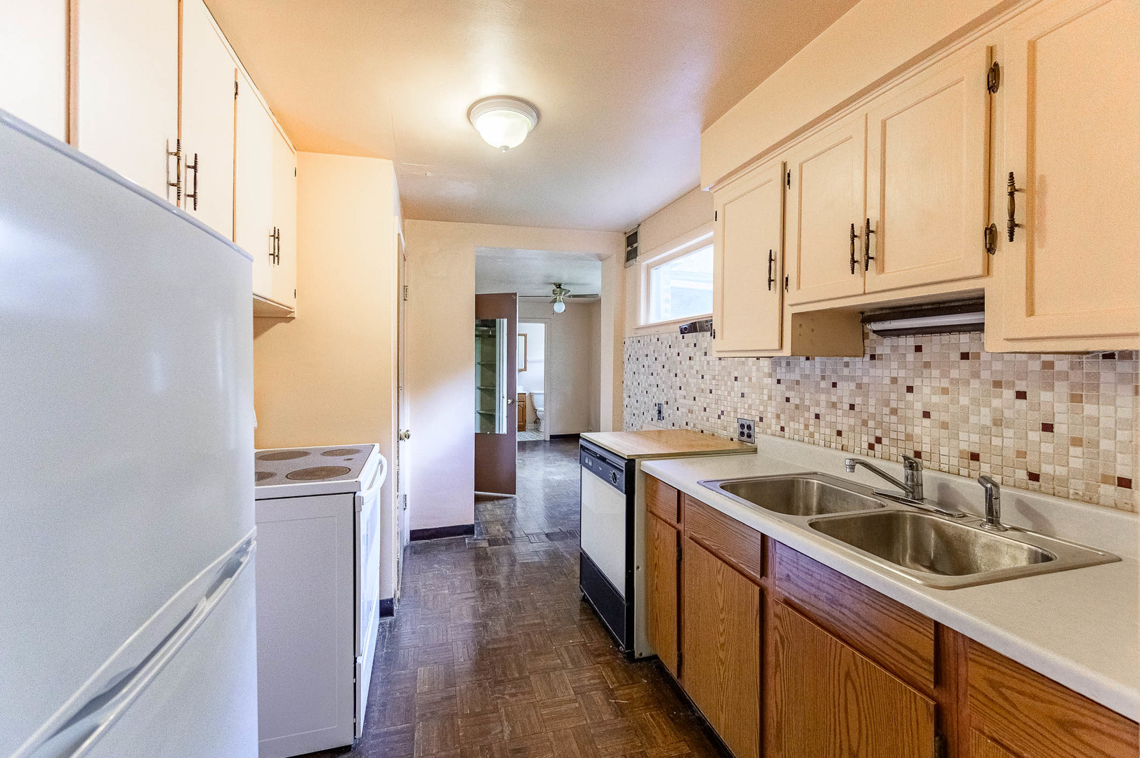 2536 W 101st Place