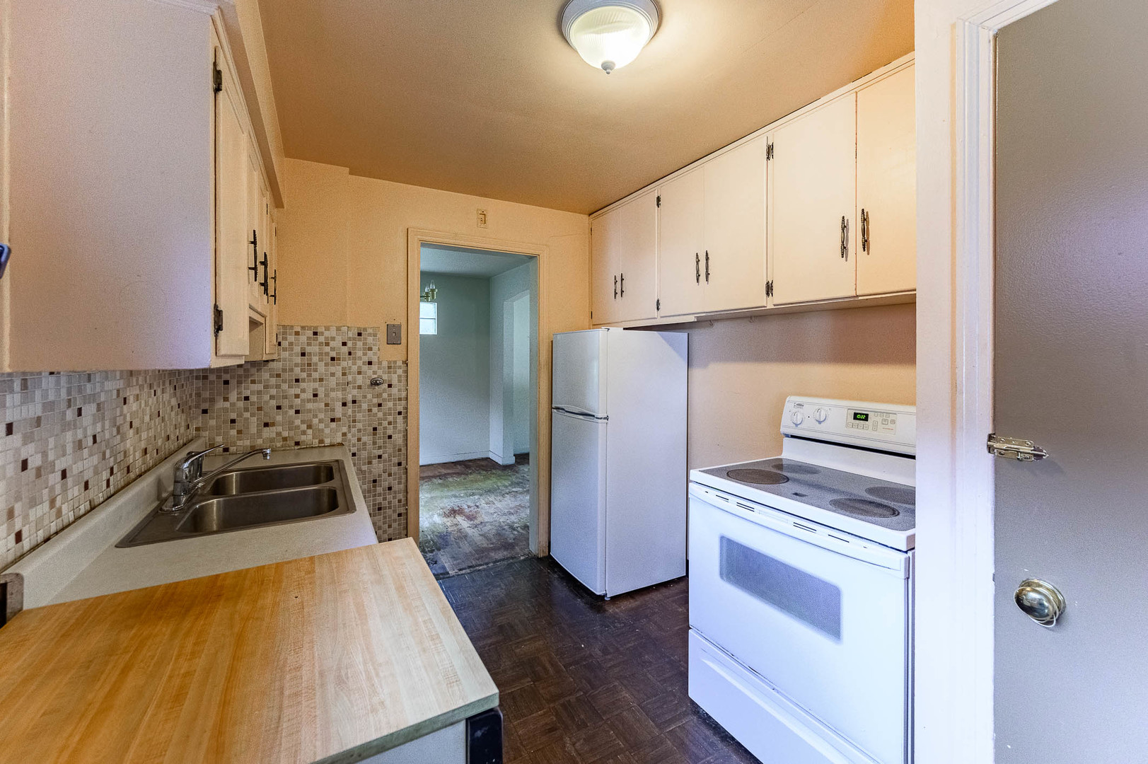 2536 W 101st Place