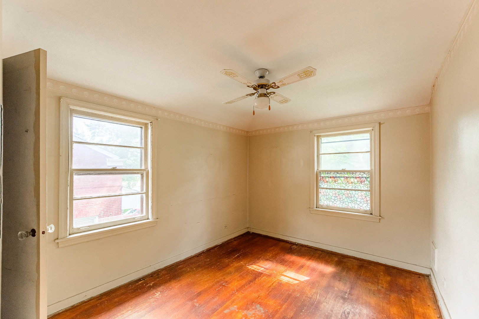 2536 W 101st Place