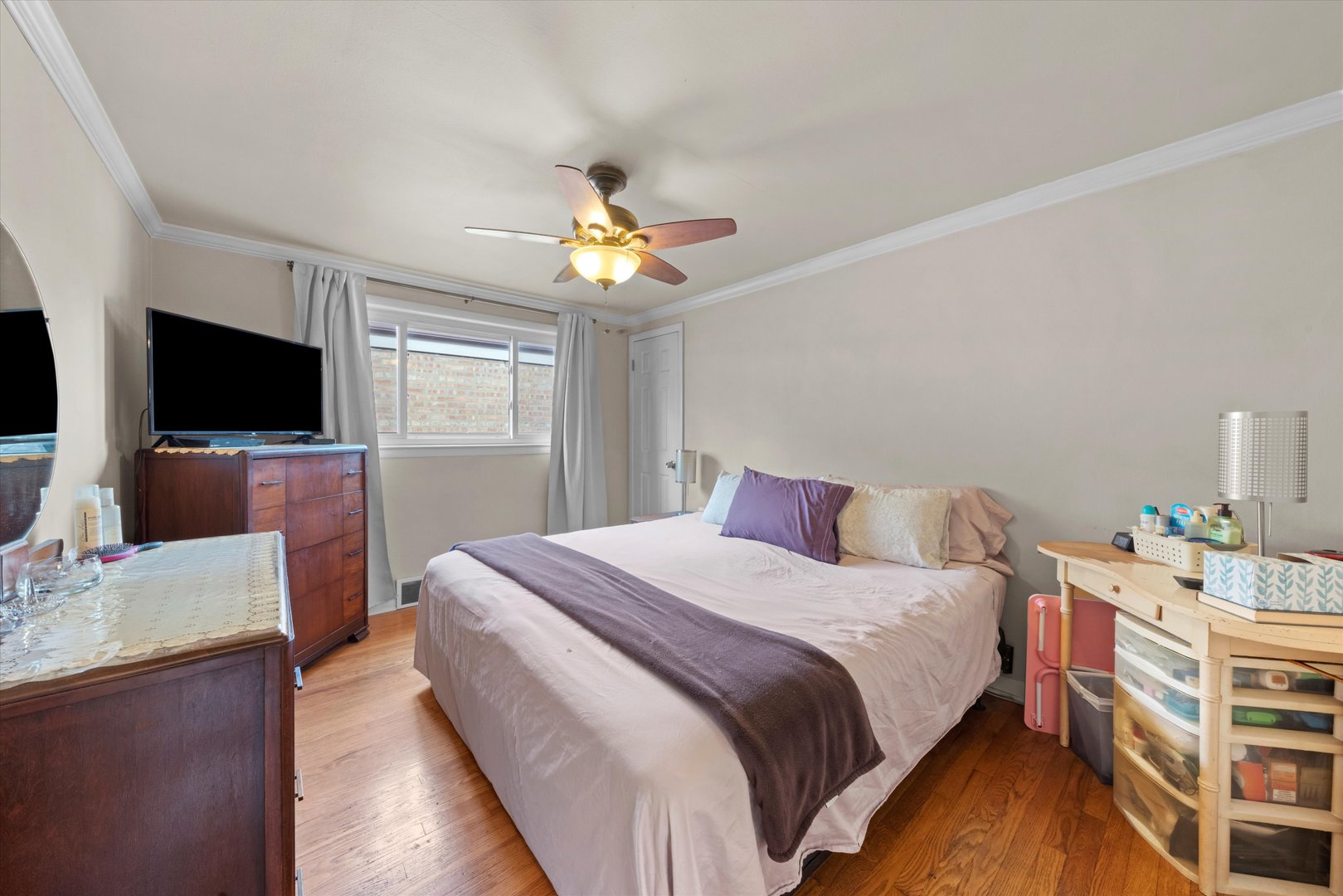 2606 W 110th Street
