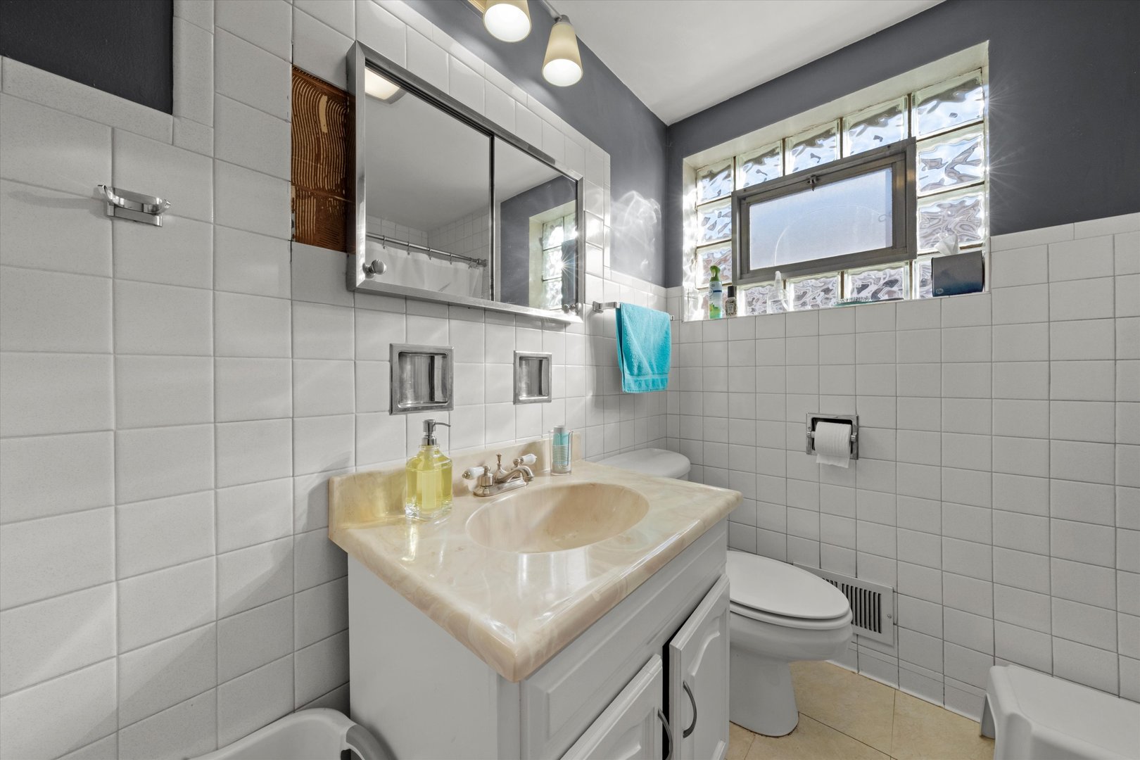 2606 W 110th Street