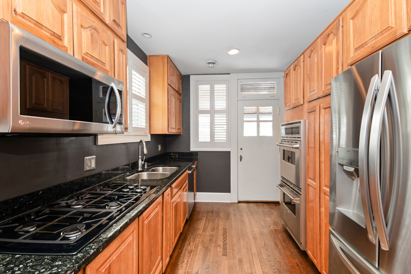 10342 S Fairfield Avenue