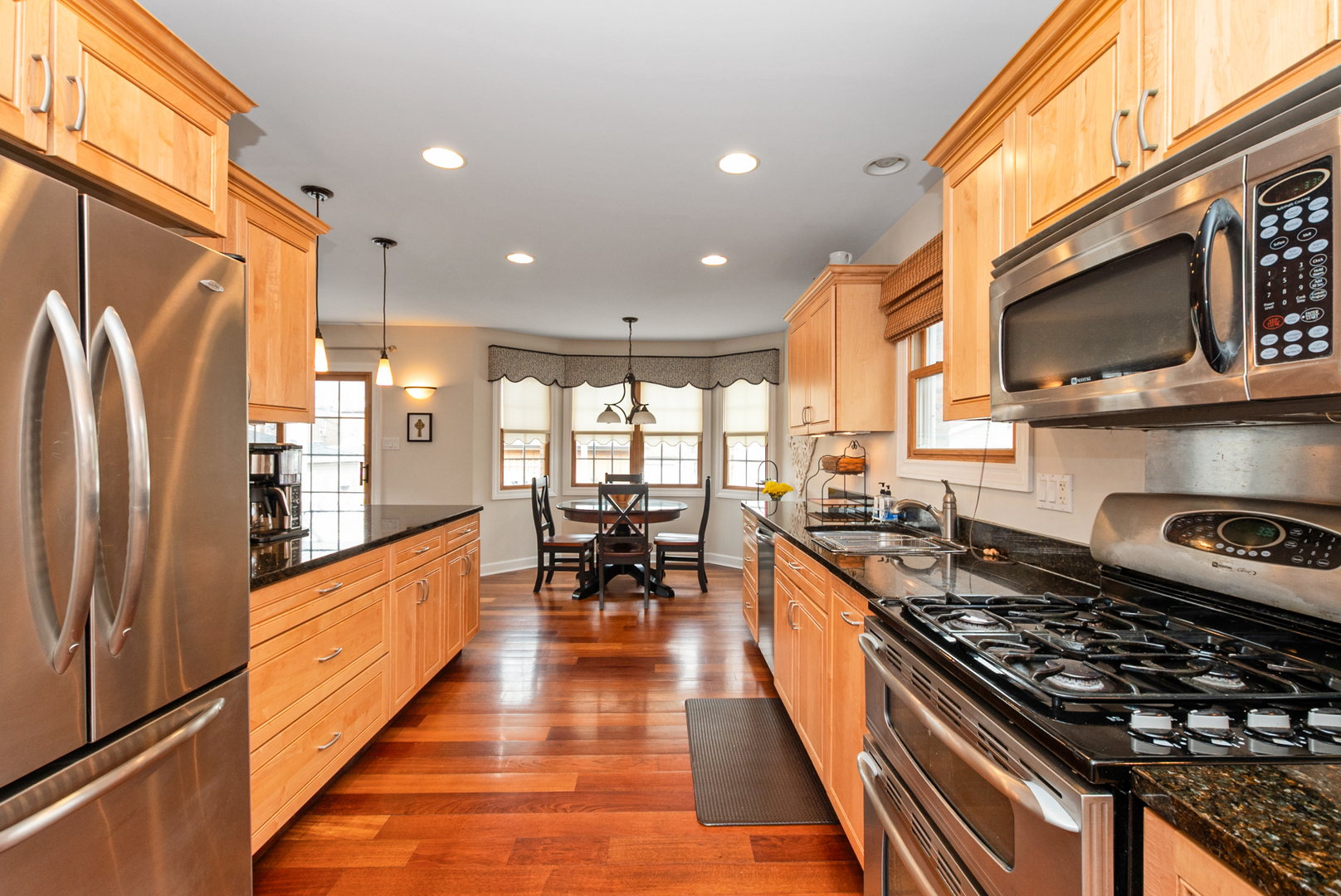 2524 W 110th Place