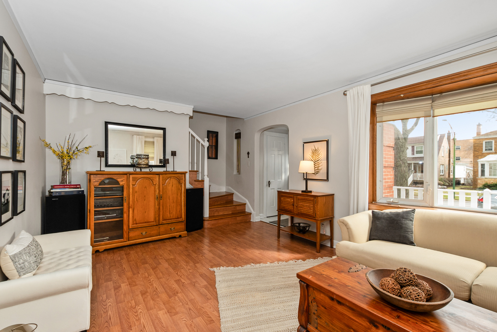 2524 W 110th Place