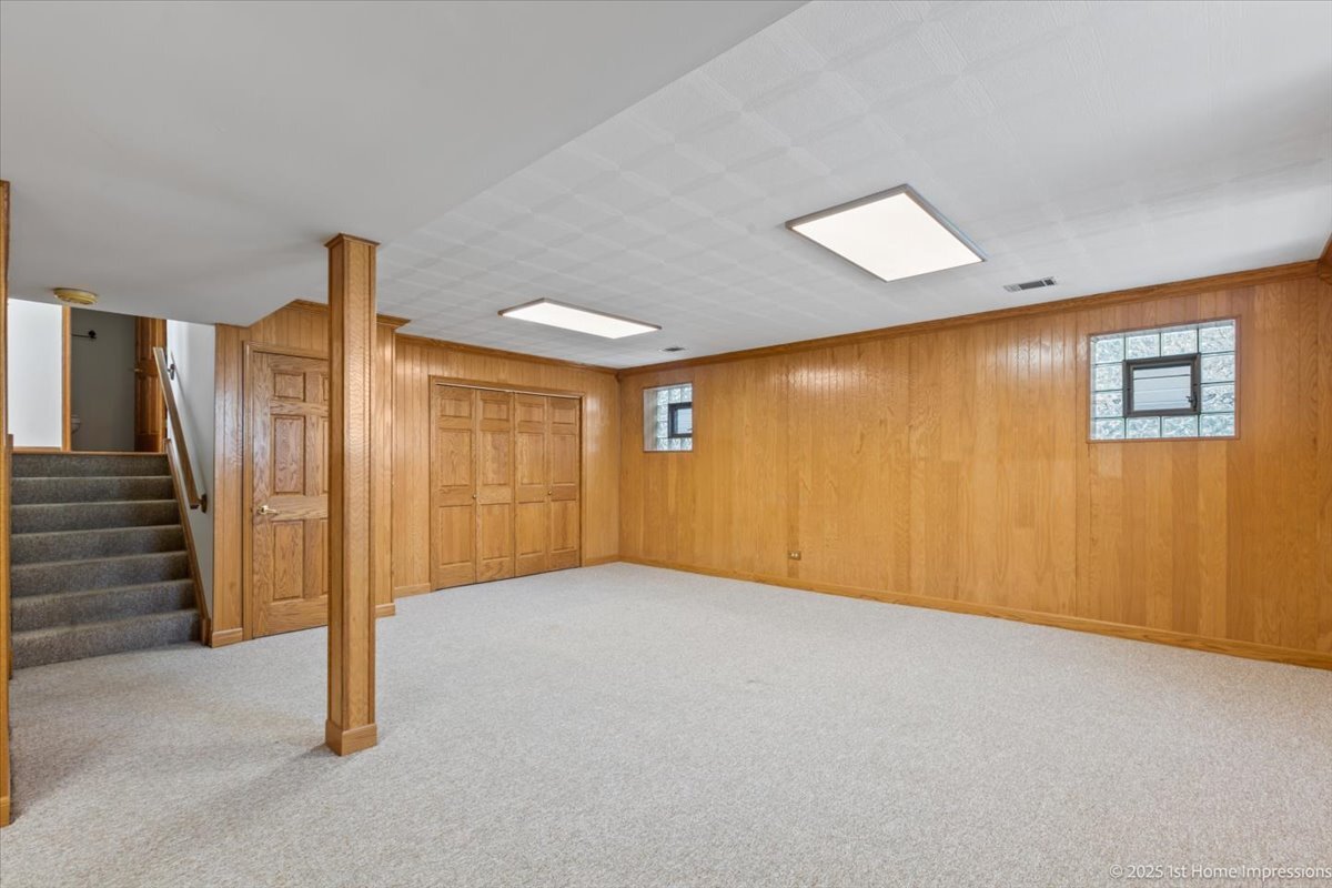 4616 W 105th Place