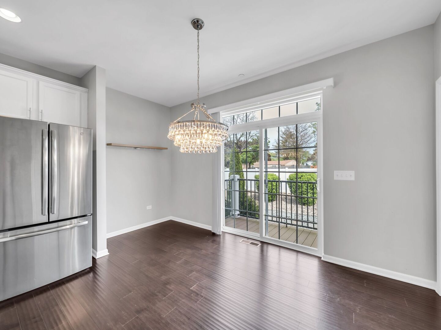 2534 Huntleigh Lane