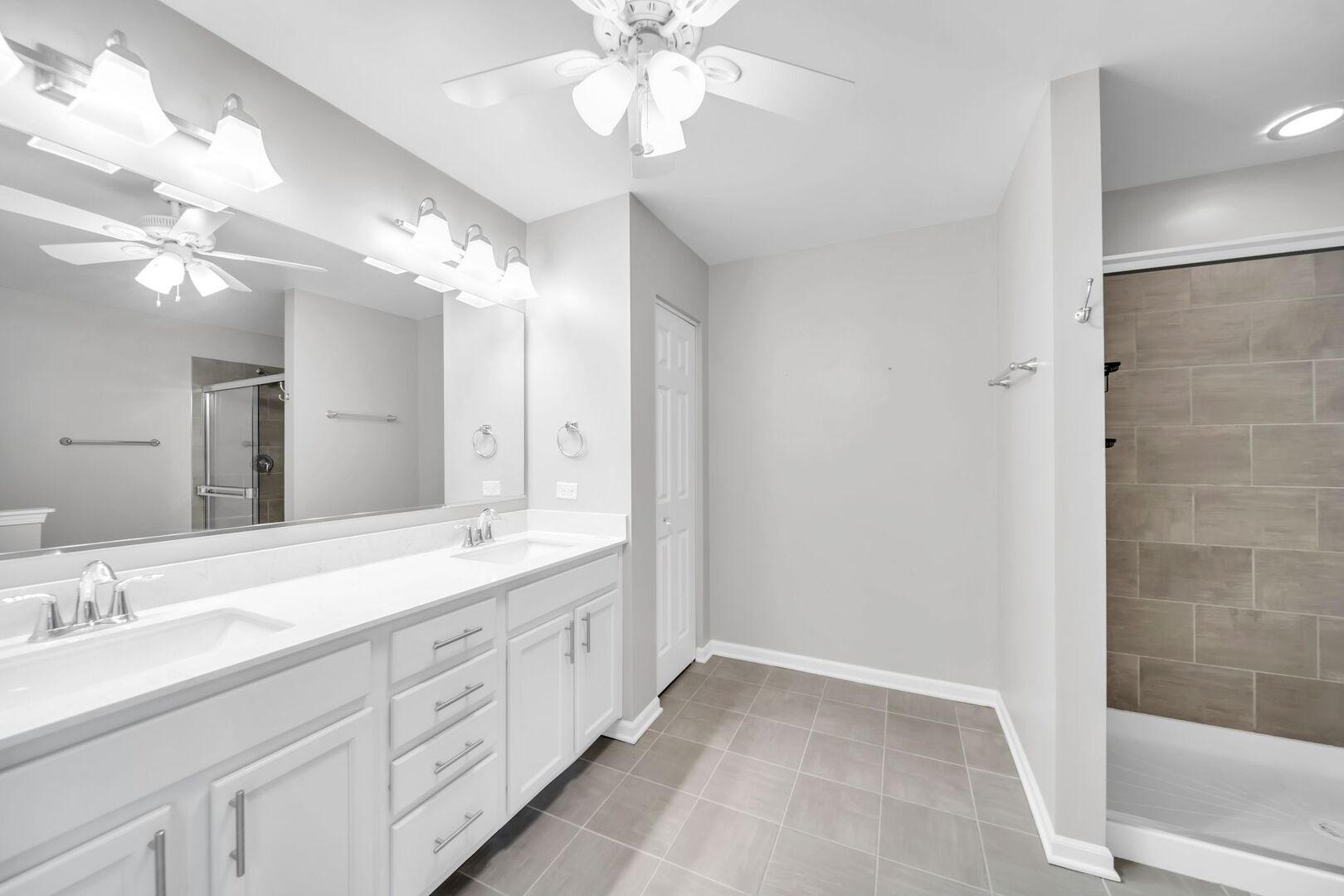 2534 Huntleigh Lane