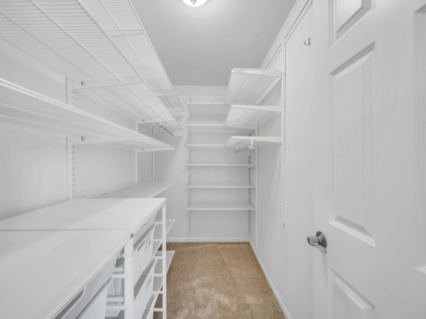 2534 Huntleigh Lane