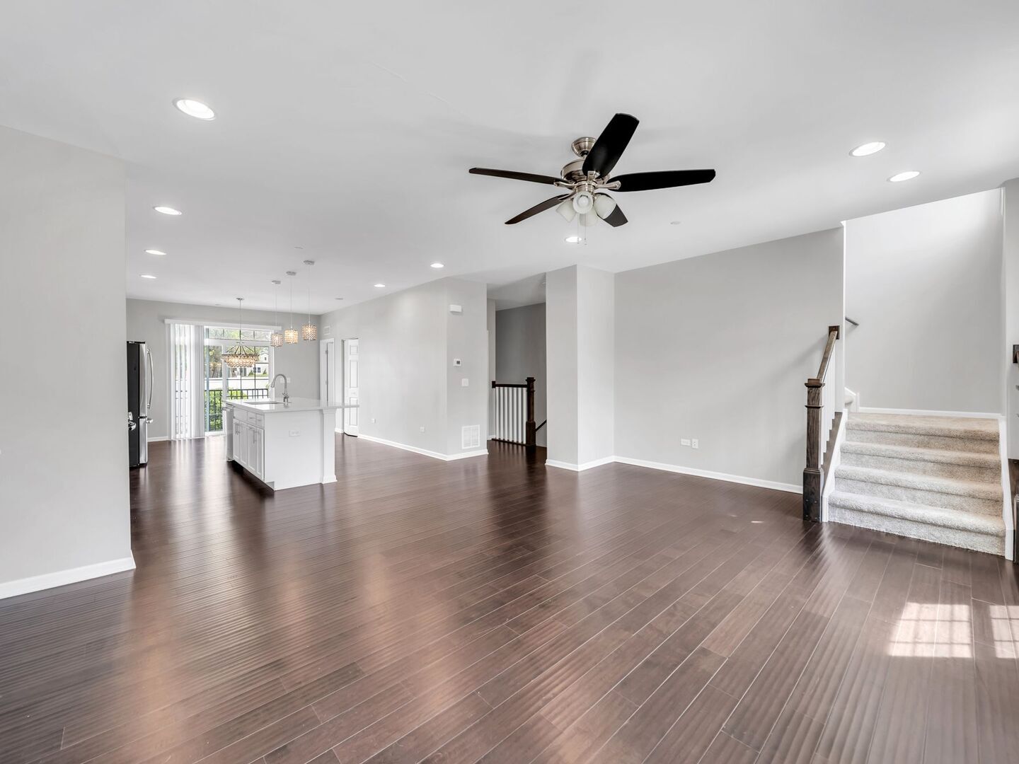 2534 Huntleigh Lane