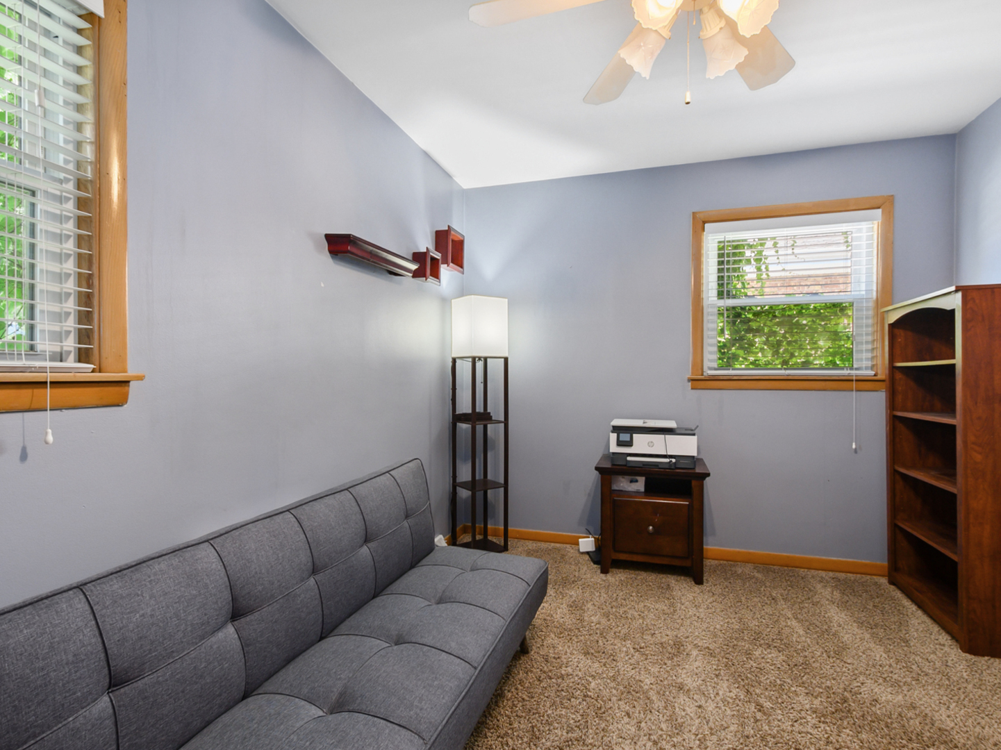 2844 W 100th Place