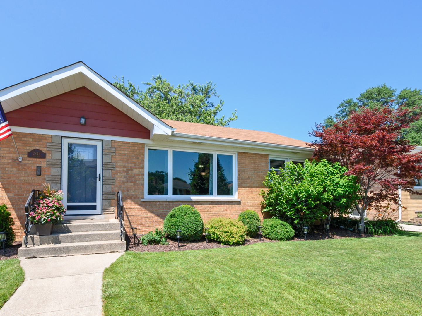 2844 W 100th Place