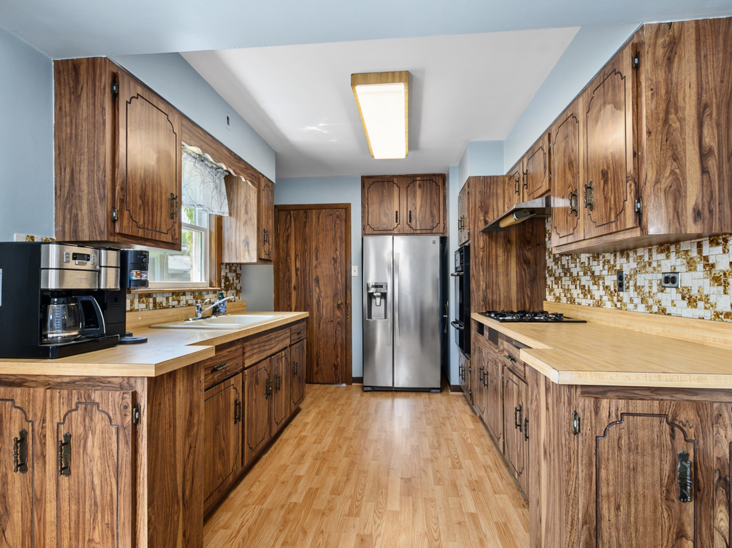 2844 W 100th Place