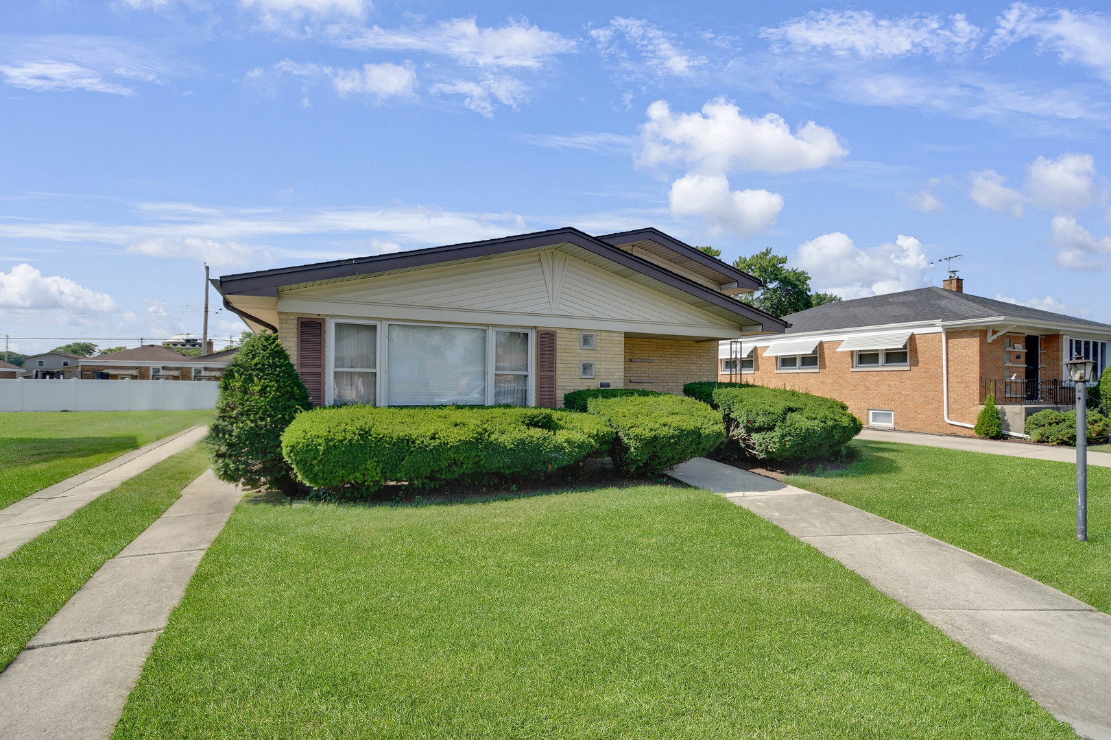 4513 W 102nd Street