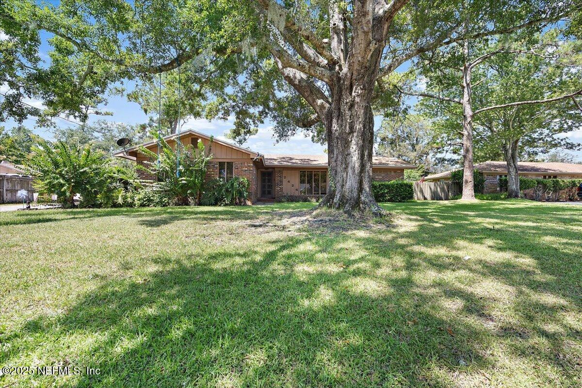 2424 PIRATE Court