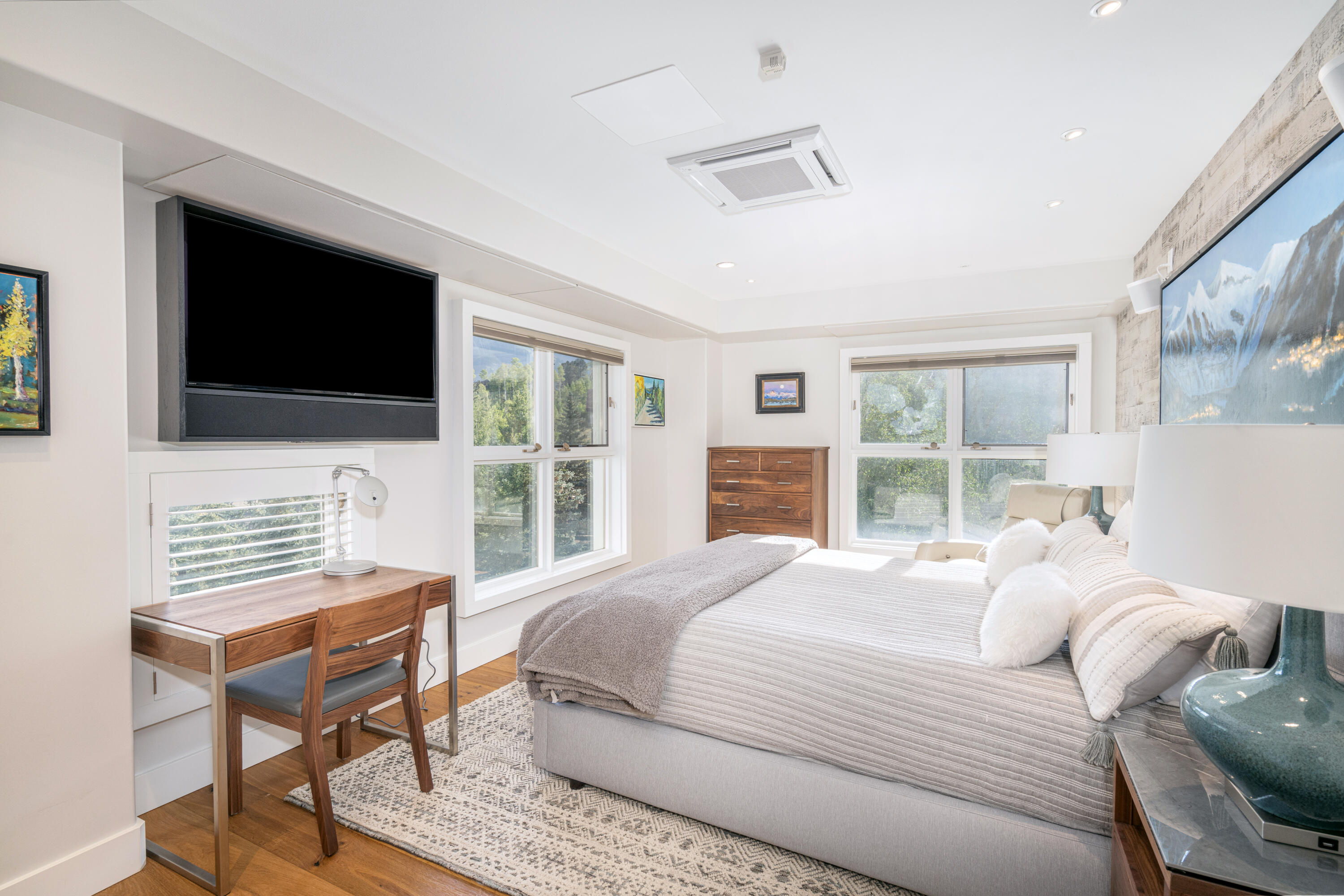 136 Country Club Drive Unit: 651
