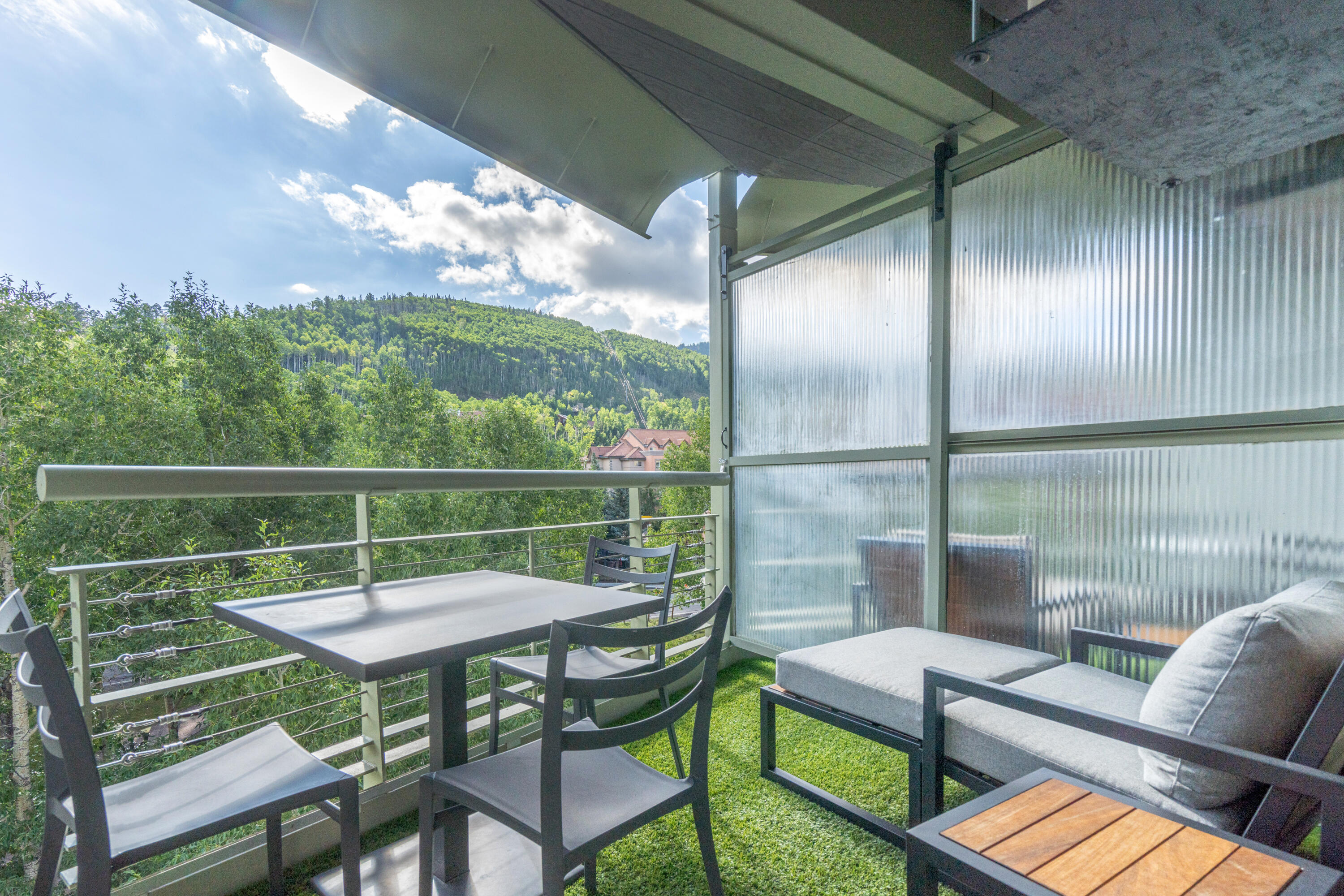 136 Country Club Drive Unit: 651