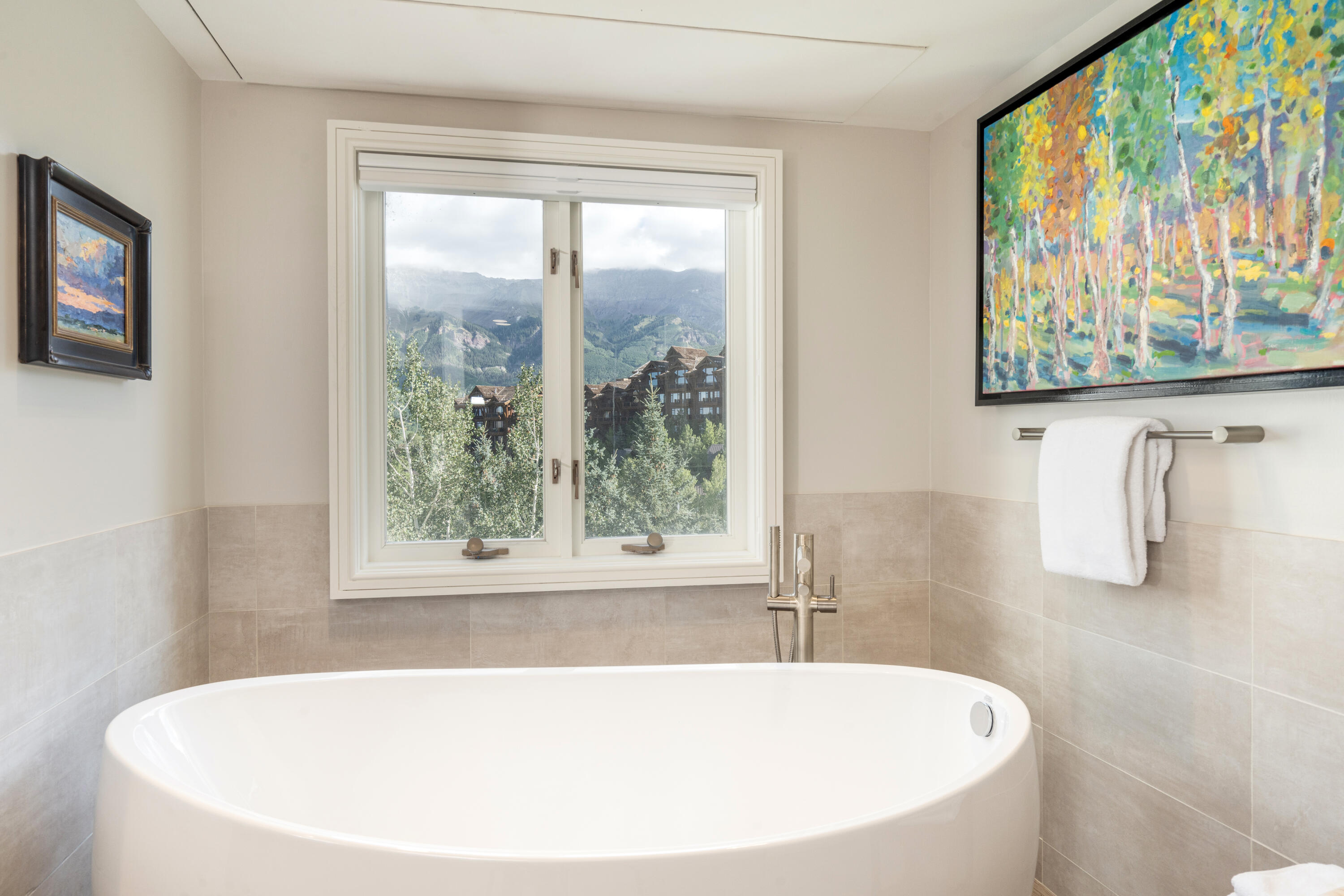 136 Country Club Drive Unit: 651