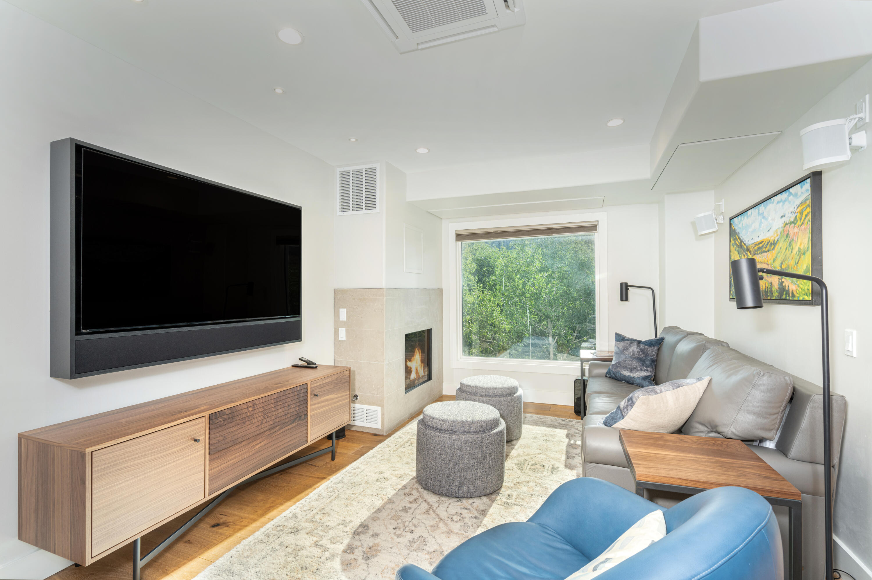 136 Country Club Drive Unit: 651