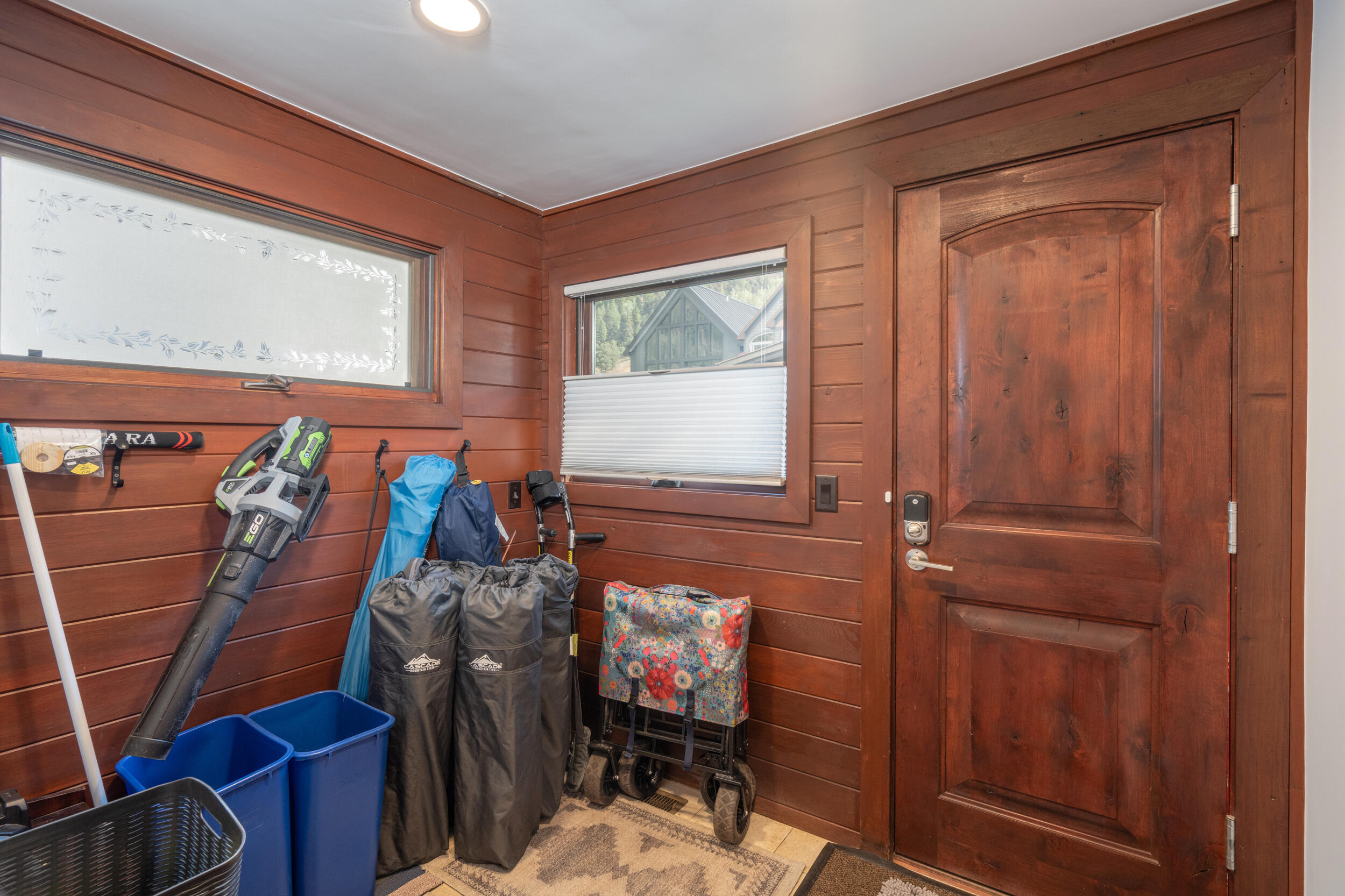 785 Smuggler Avenue