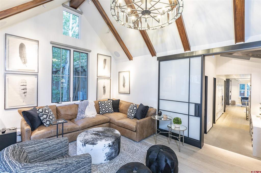 127 E Columbia Avenue