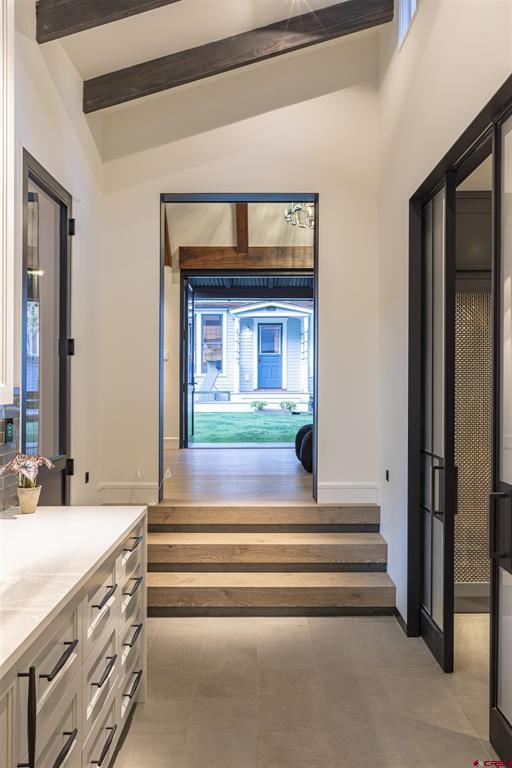 127 E Columbia Avenue