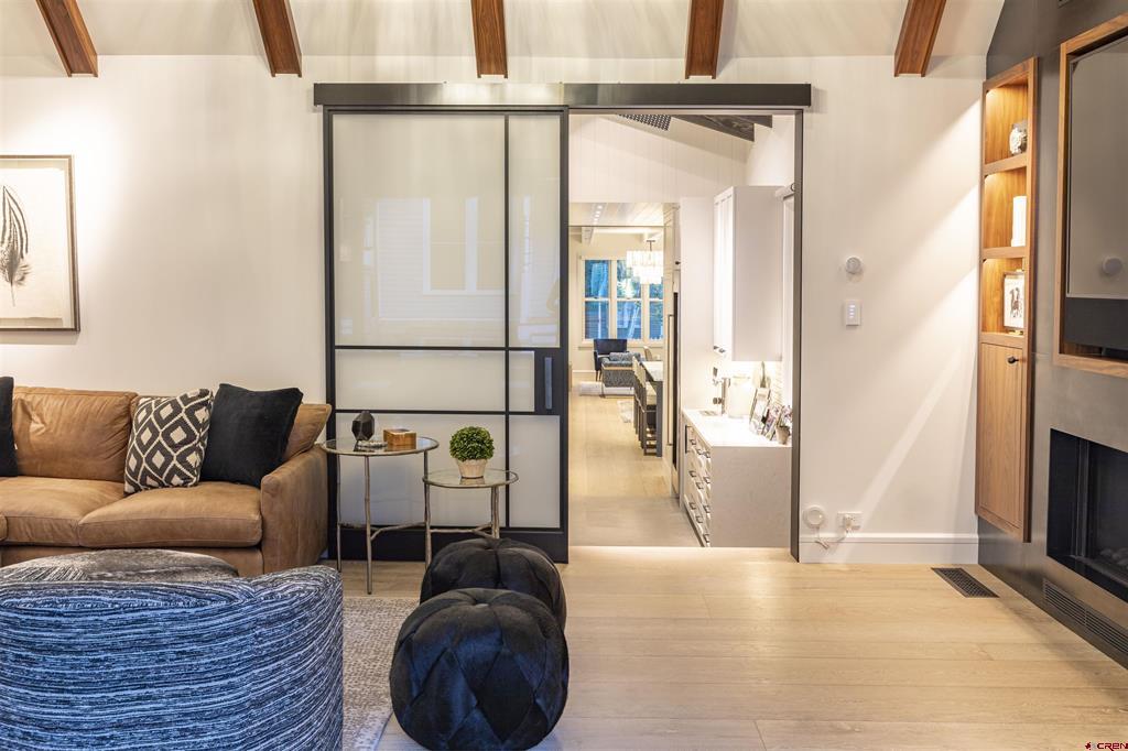 127 E Columbia Avenue