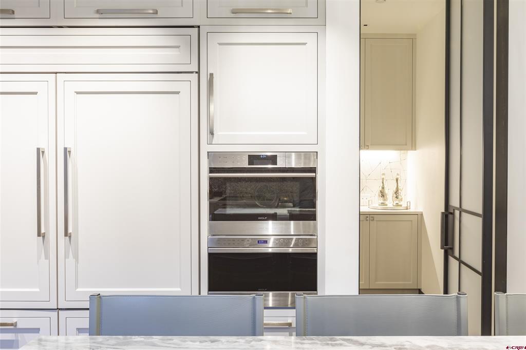 127 E Columbia Avenue