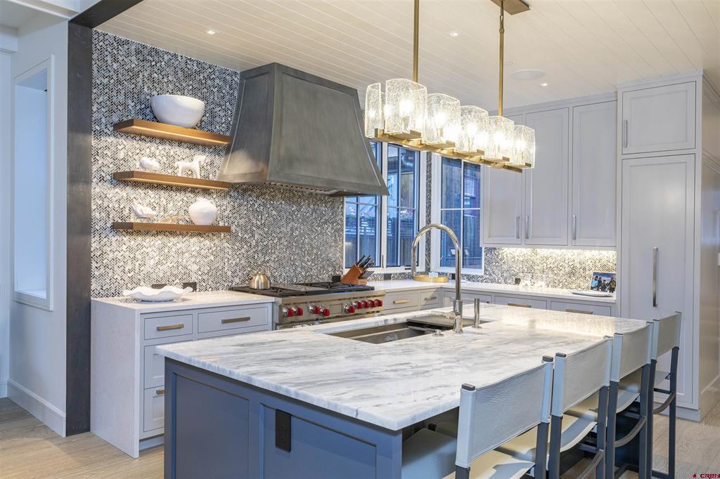 127 E Columbia Avenue