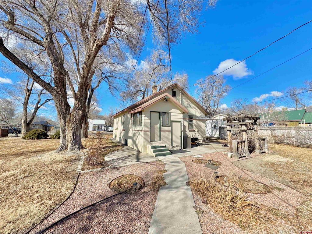 810 N 5th Street