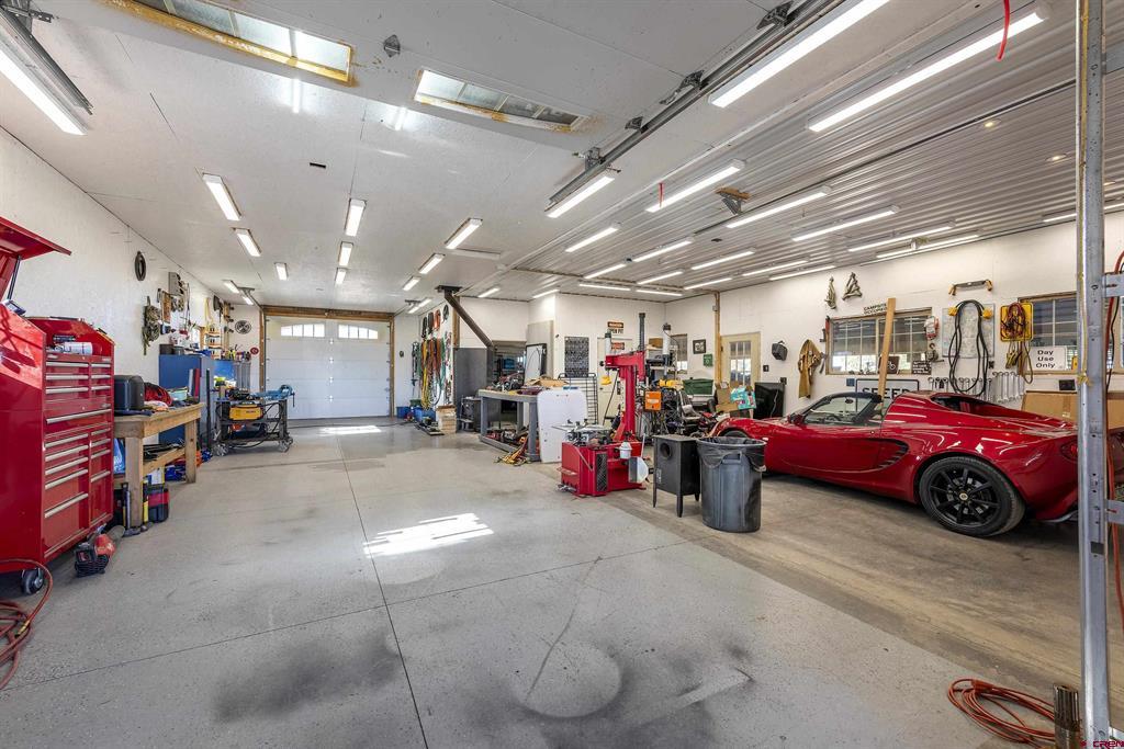 382 and 1531 Sugar Bush and Sager