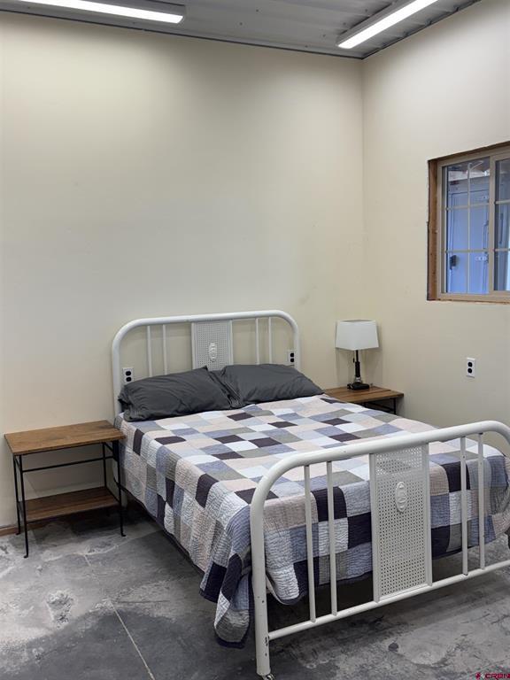 382 and 1531 Sugar Bush and Sager