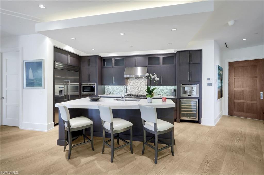 382 12th AVE S 202