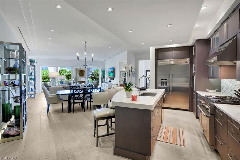382 12th AVE S 202