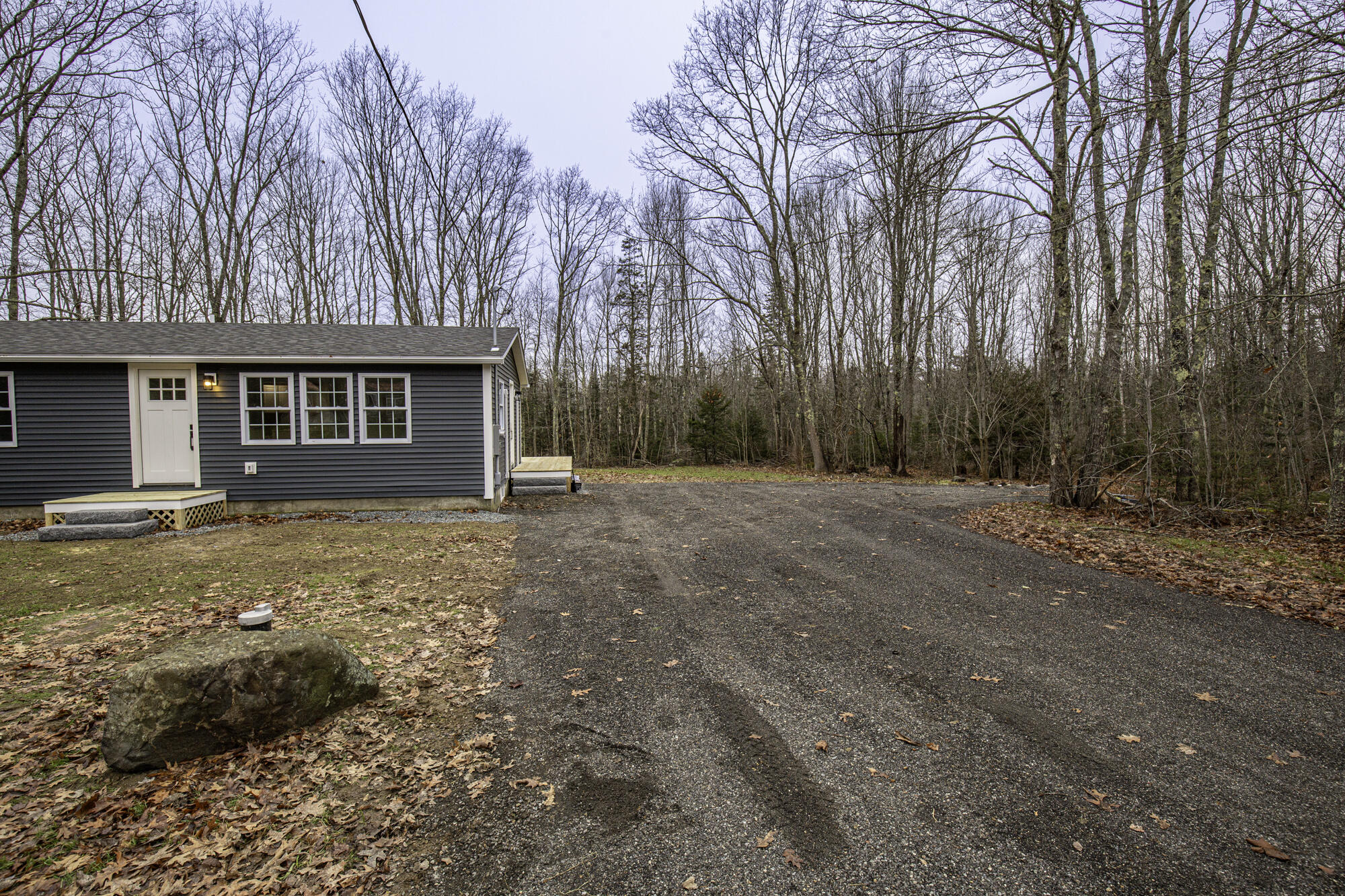 689 Mines Road