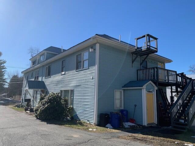382 College Avenue
