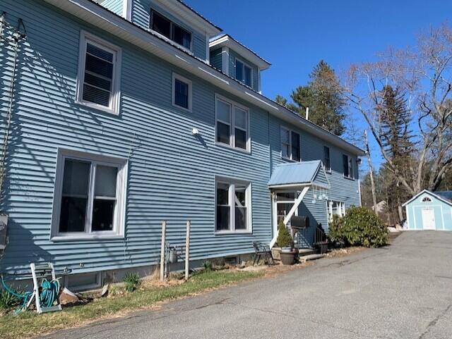 382 College Avenue