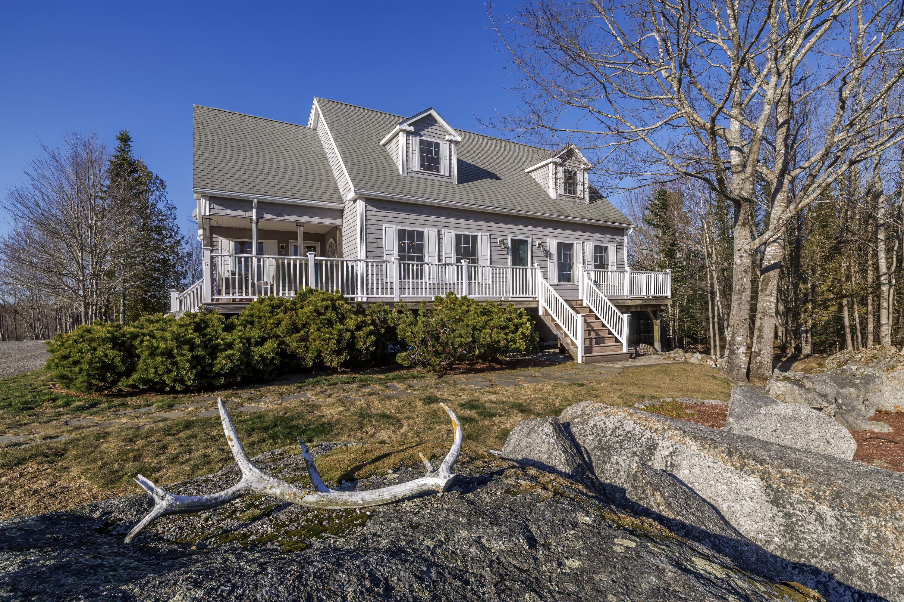 12 Lonely Oak Way