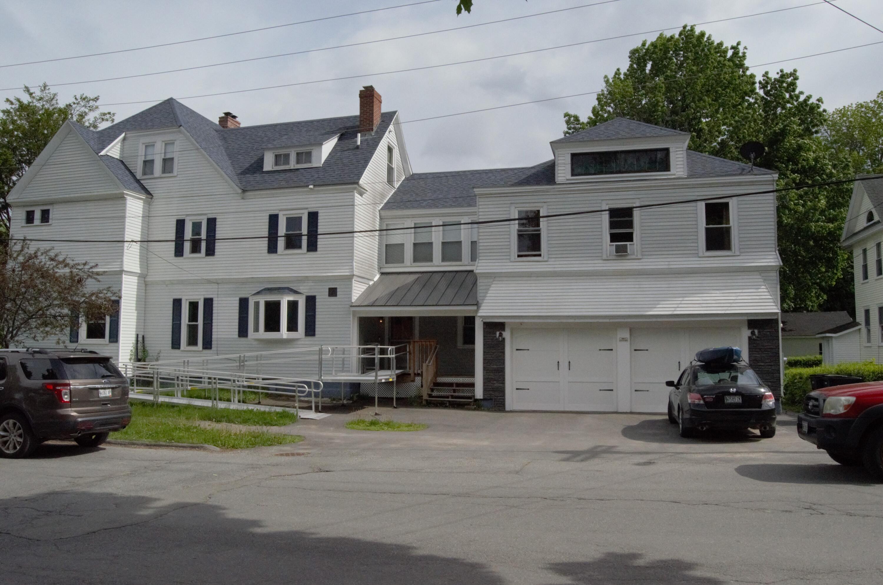 44 forest Avenue