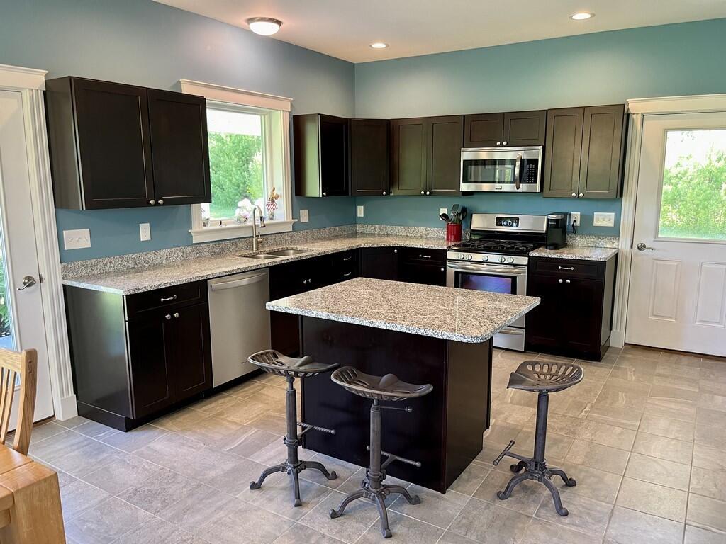 12 Woodacres Drive