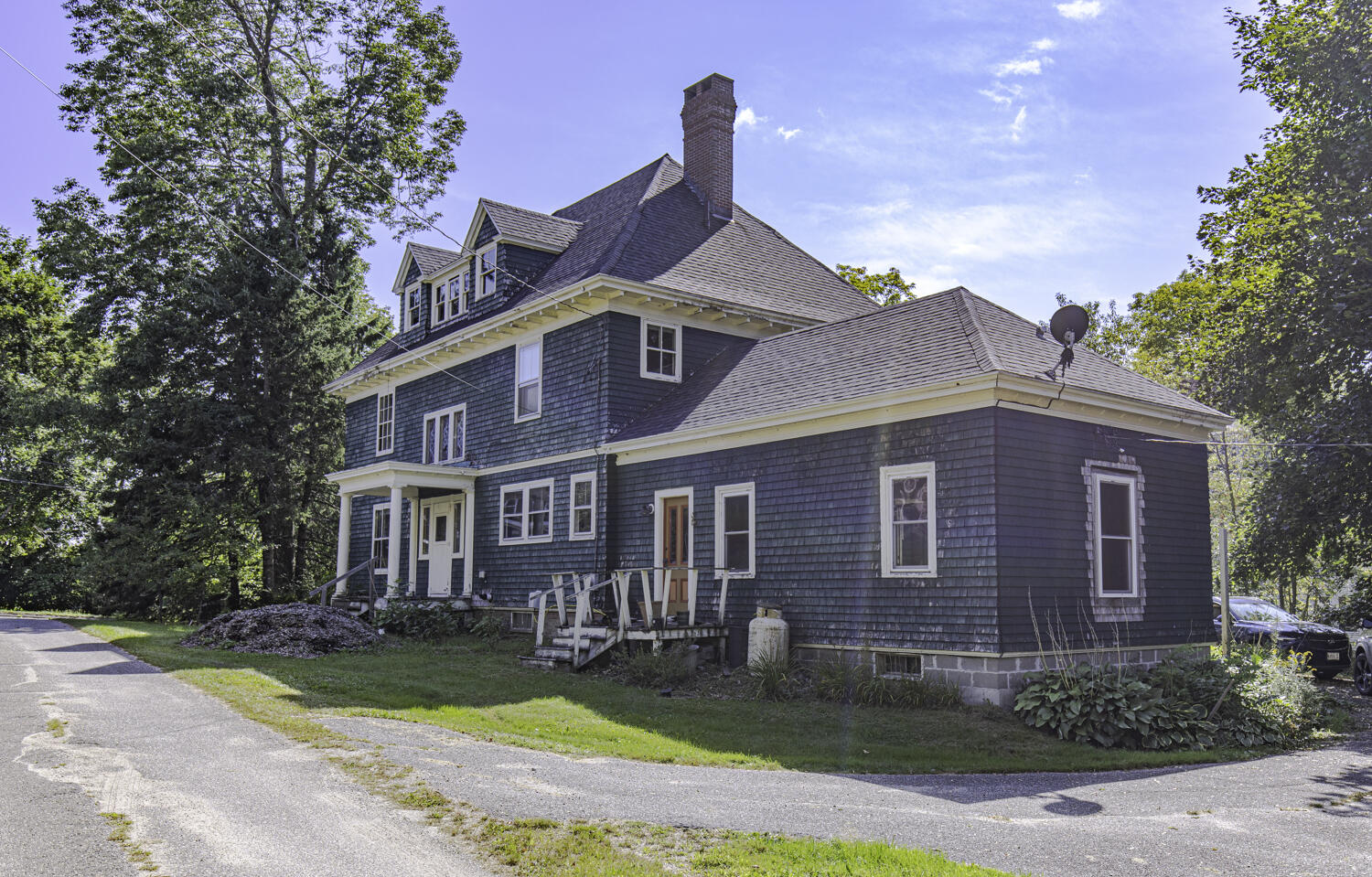 24 Campbell Hill